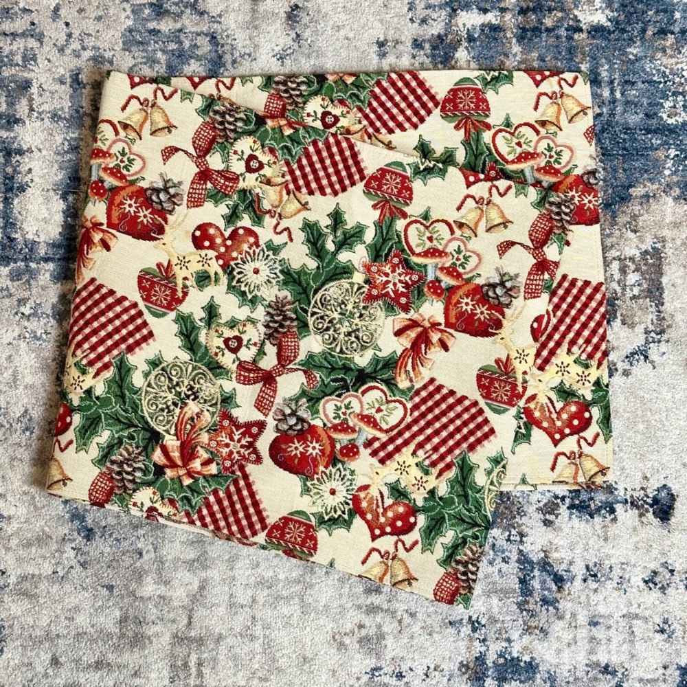 Armin & Marion Home Christmas Table Runner Holly Bells Made in Germany 77"